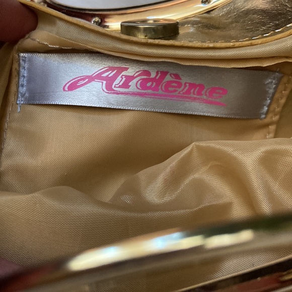 Ardene cute gold tone mini clutch bag - Picture 3 of 5